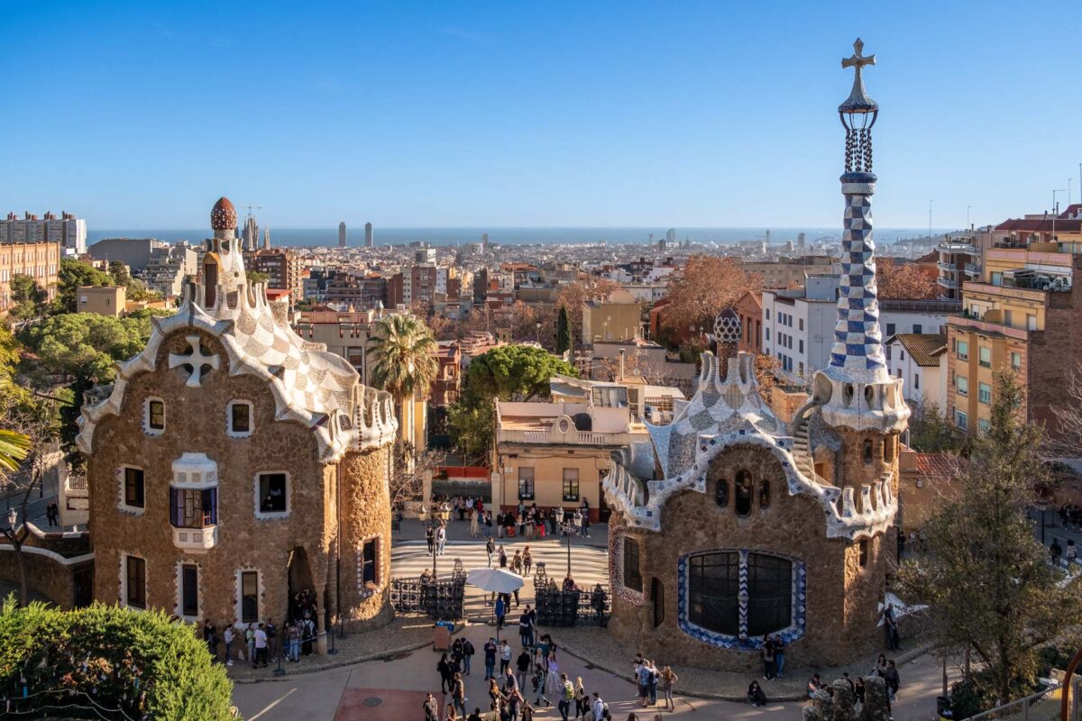 The 15 Very Best Things to Do in Barcelona, Spain | The Bumper Crew